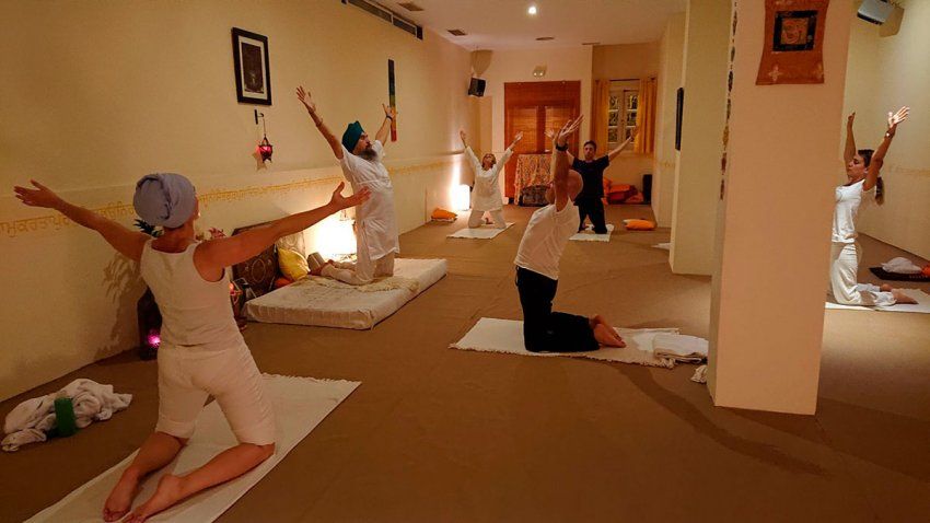 Clases de yoga para todas las edades y niveles